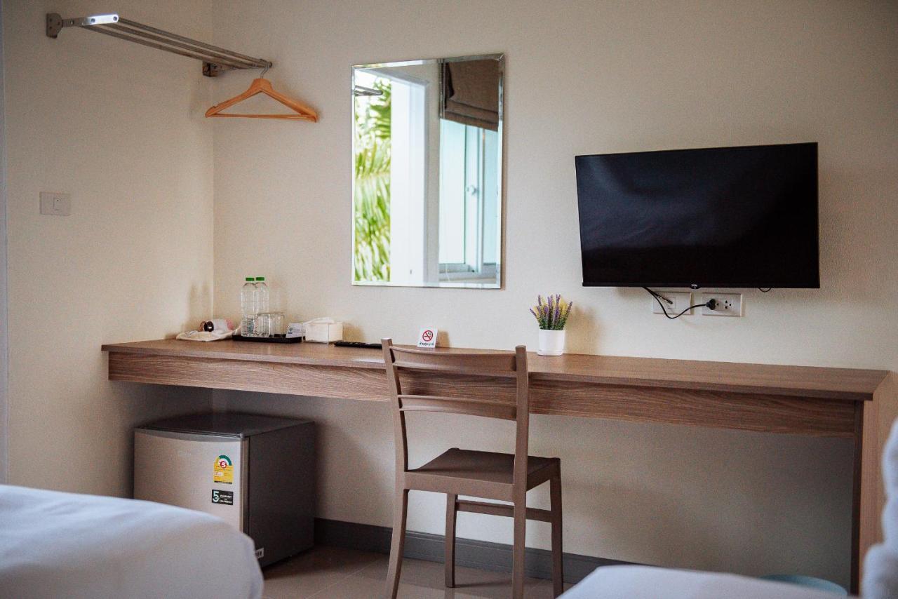 One Chumphon Hotel Экстерьер фото
